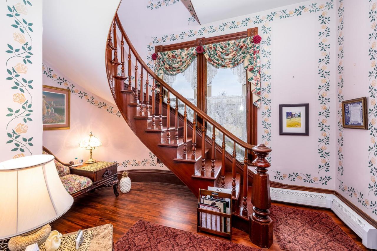 Sutherland House Victorian Bed And Breakfast Canandaigua Dış mekan fotoğraf