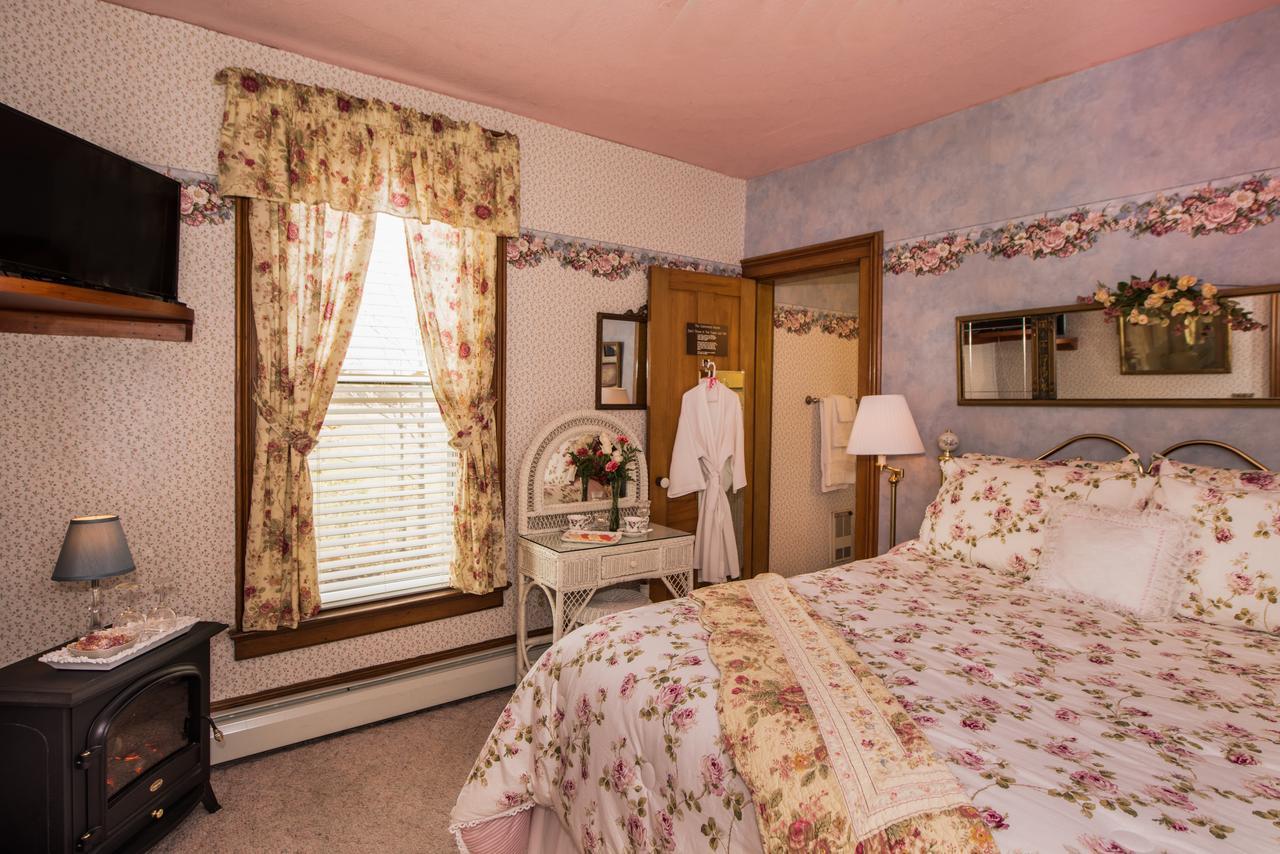 Sutherland House Victorian Bed And Breakfast Canandaigua Dış mekan fotoğraf